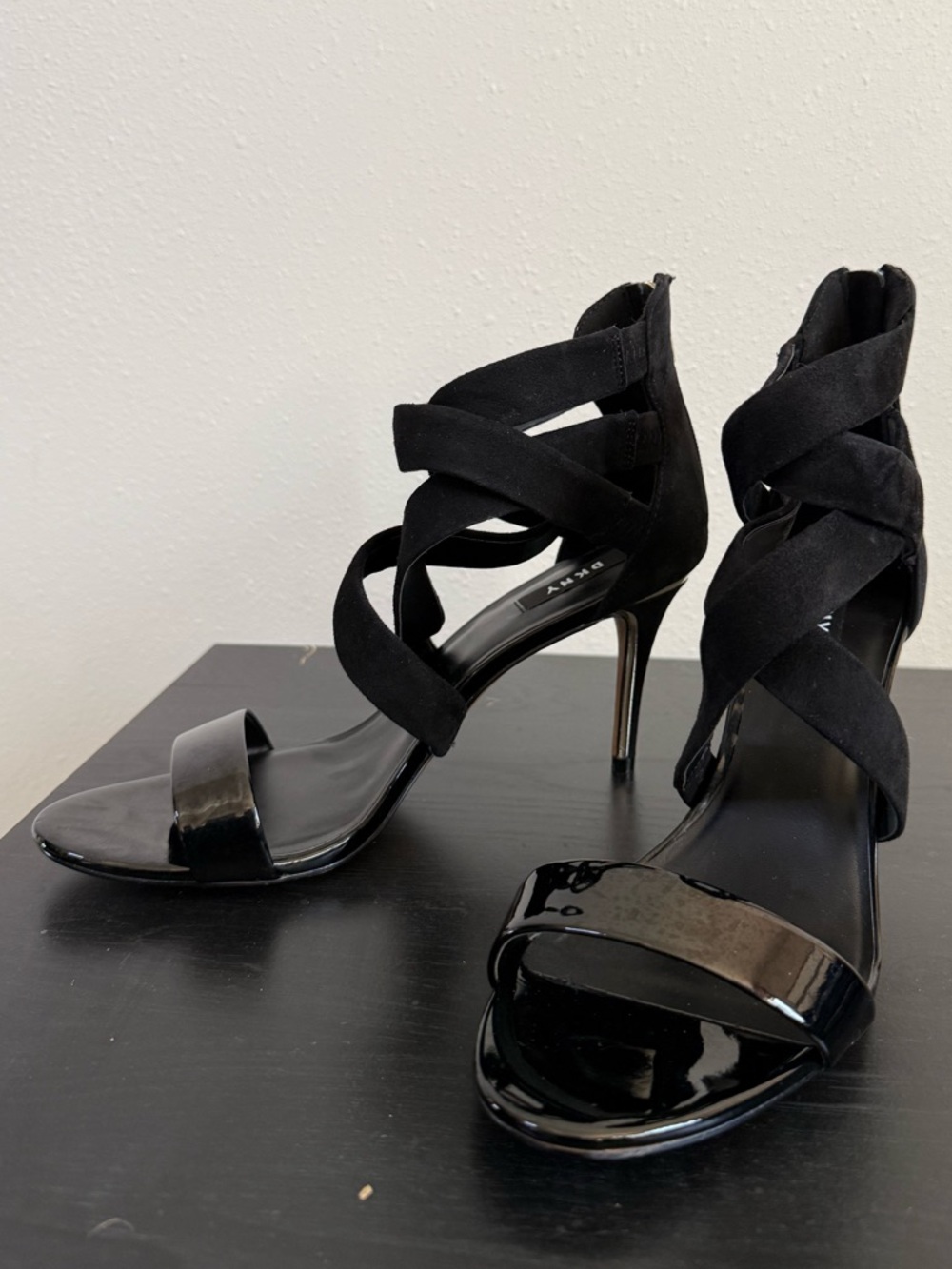 DKNY Iggi Black Strappy Heels Size 10 NIB Patent Toe Stiletto Sandals - Picture 7 of 13
